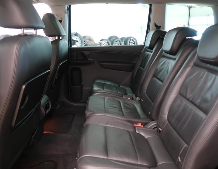 Seat Alhambra 14