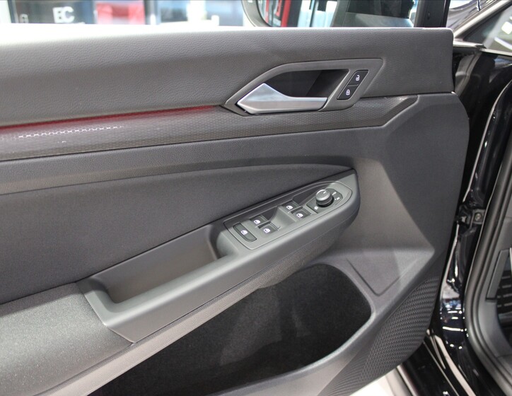Volkswagen Golf 10