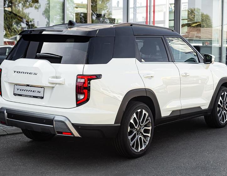 SsangYong Torres 6