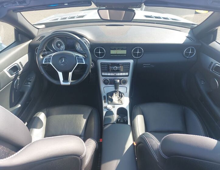 Mercedes-Benz SLK 16