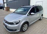 Volkswagen Touran 1
