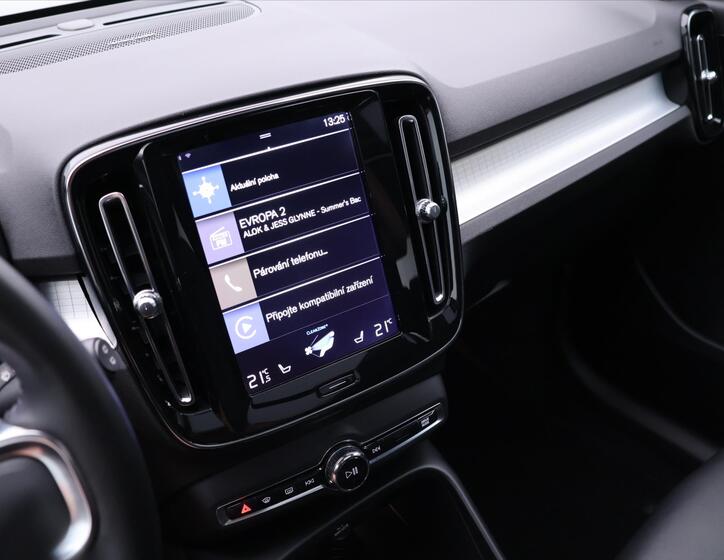 Volvo XC40 21