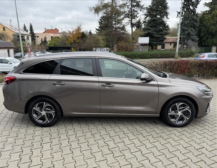 Hyundai i30 6