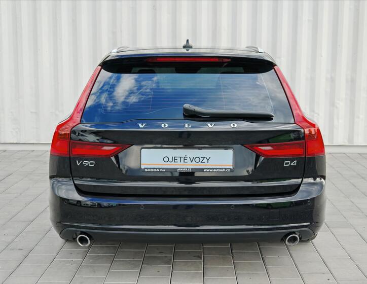 Volvo V90 12