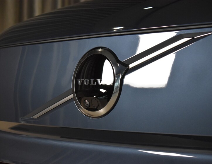 Volvo EX90 12