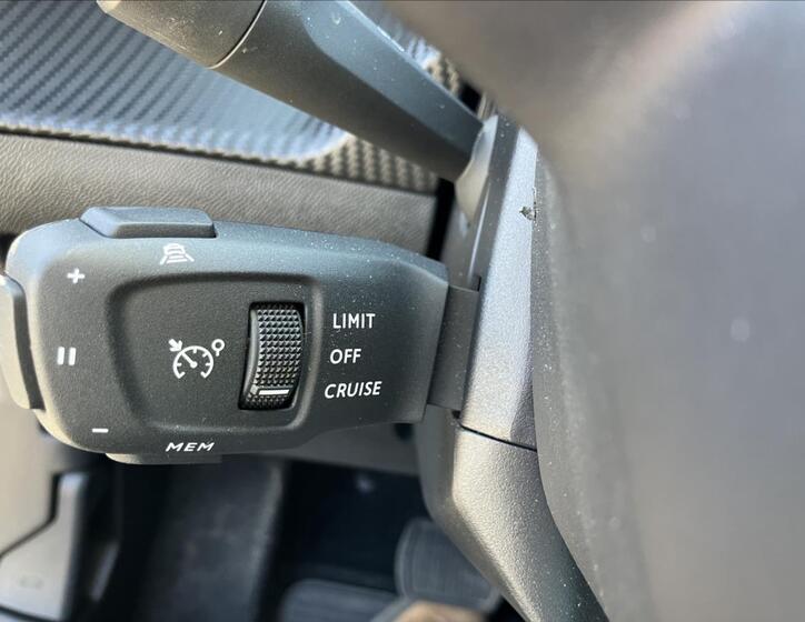 Peugeot 2008 12