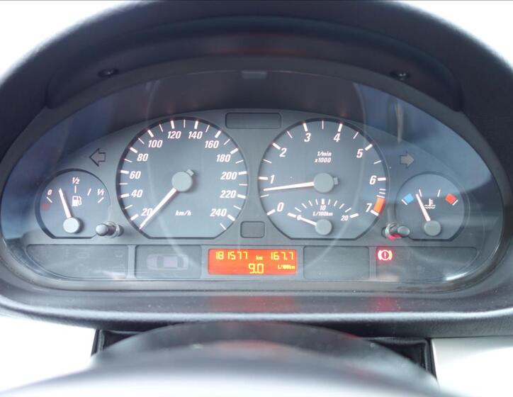 BMW Řada 3 22