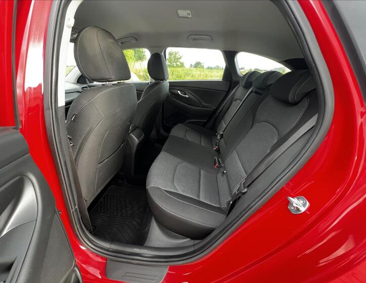 Hyundai i30 26