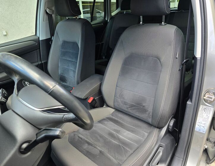 Volkswagen Golf Sportsvan 11