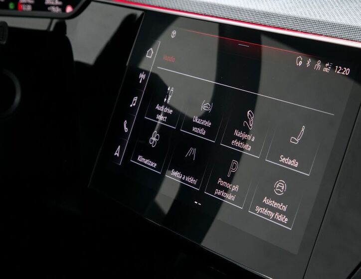Audi e-tron 33