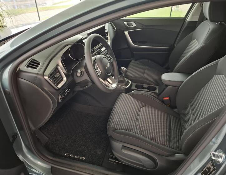 KIA Ceed 5