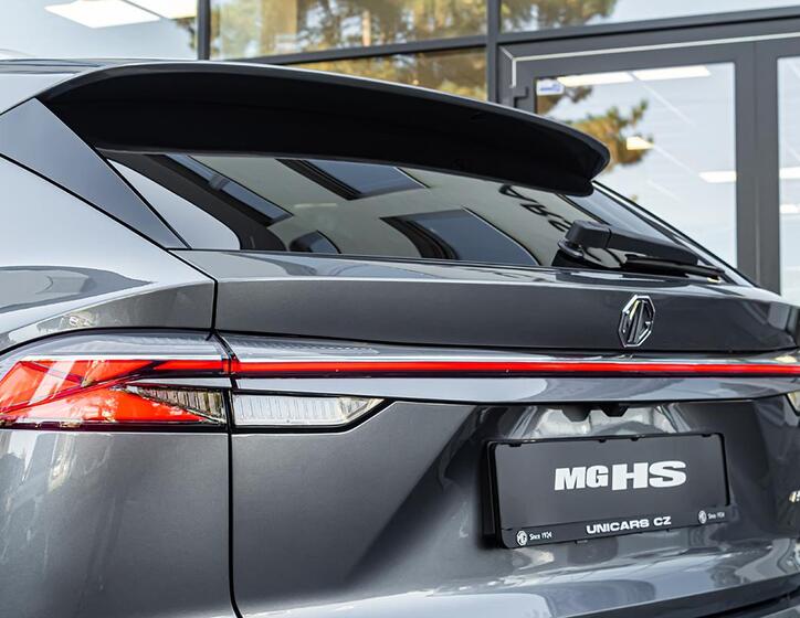 MG HS 11
