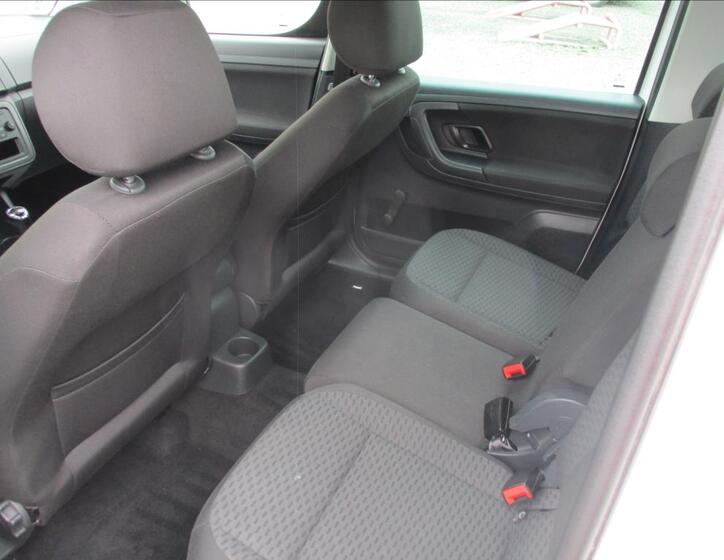 Škoda Roomster 13