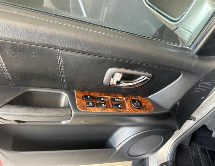 Hyundai Terracan 11