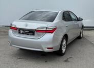 Toyota Corolla 6