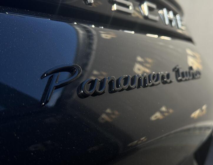 Porsche Panamera 44