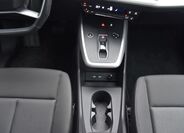 Audi Q4 32