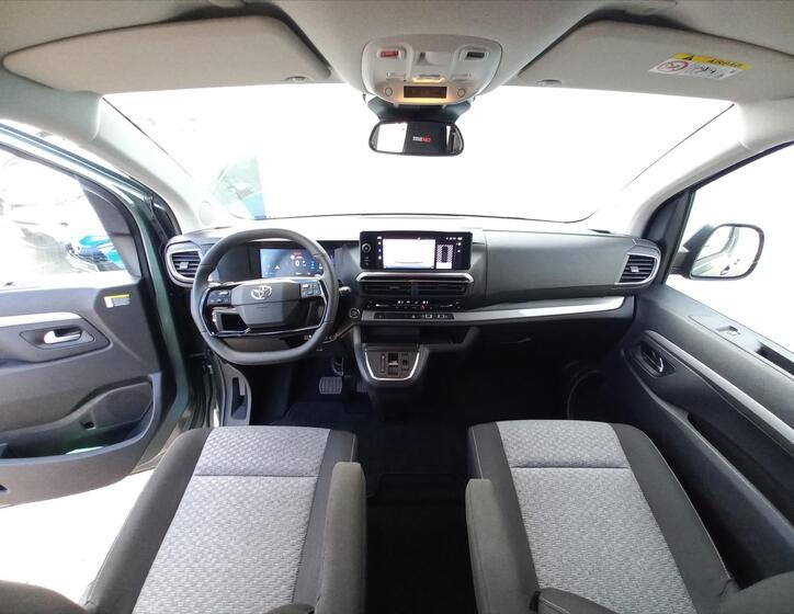 Toyota ProAce Verso 9