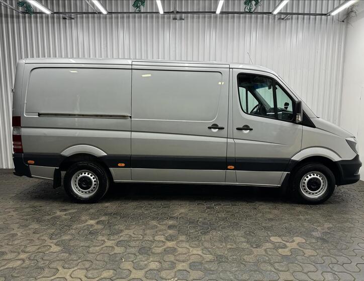 Mercedes-Benz Sprinter 10