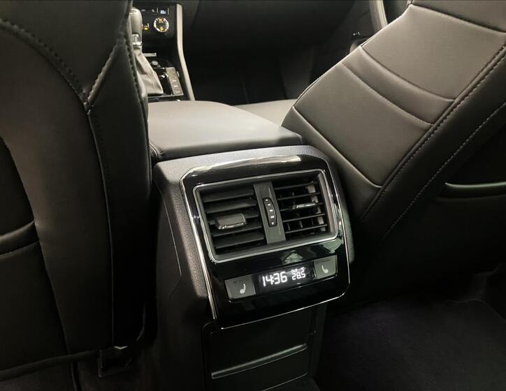Škoda Superb 14