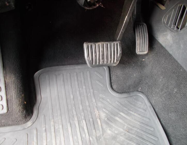 Ford Galaxy 33