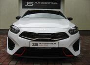 KIA ProCeed 4
