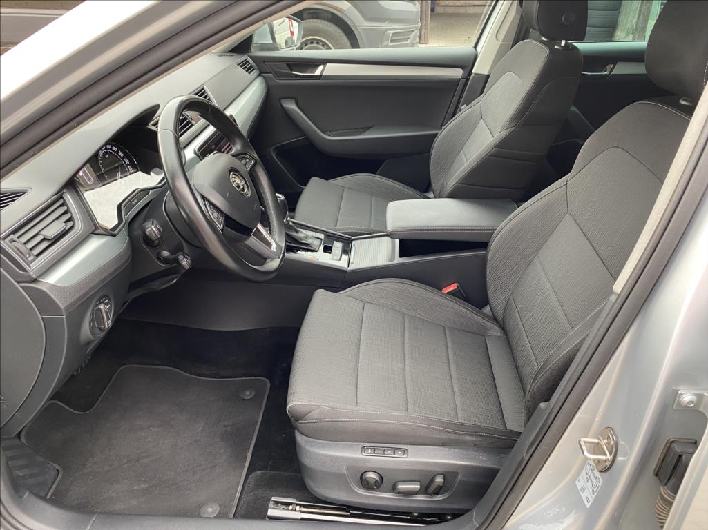 Škoda Superb