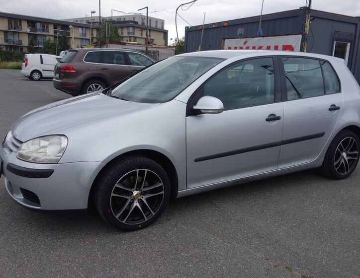 Volkswagen Golf 2