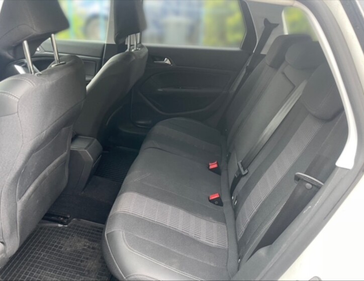 Peugeot 308 8