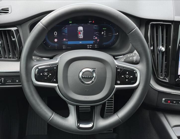 Volvo XC60 8