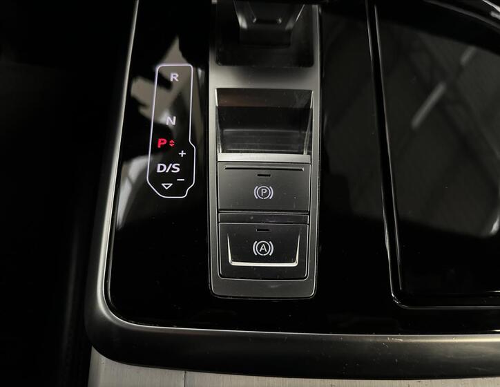 Audi Q7 19