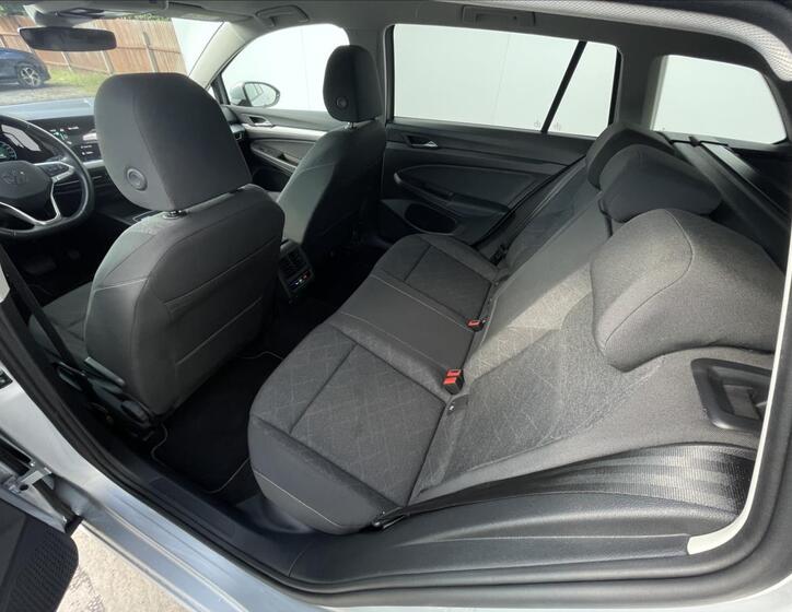 Volkswagen Golf 17