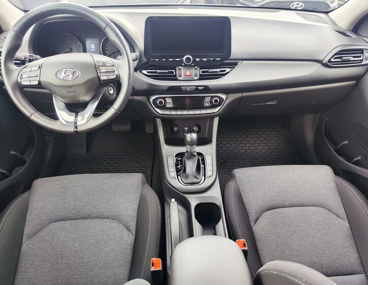 Hyundai i30 12