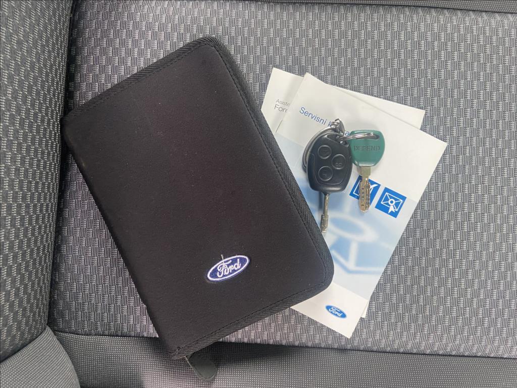 Ford Fusion 34