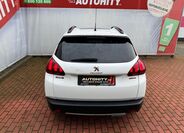 Peugeot 2008 9
