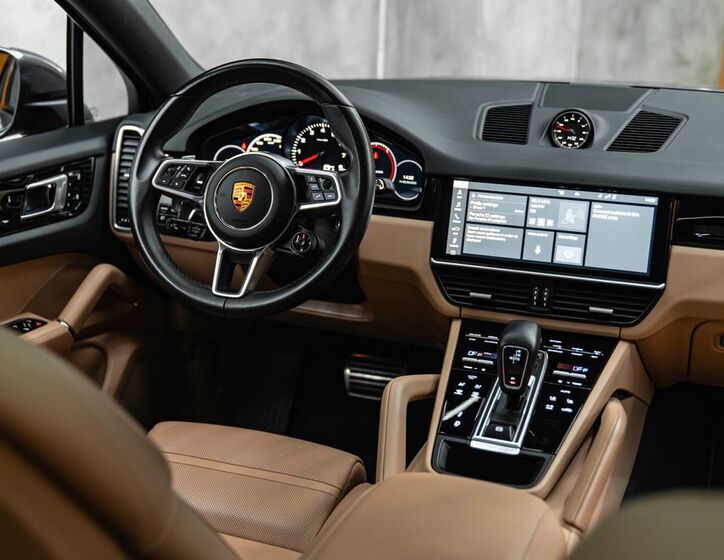 Porsche Cayenne 21
