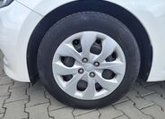 Hyundai i20 24