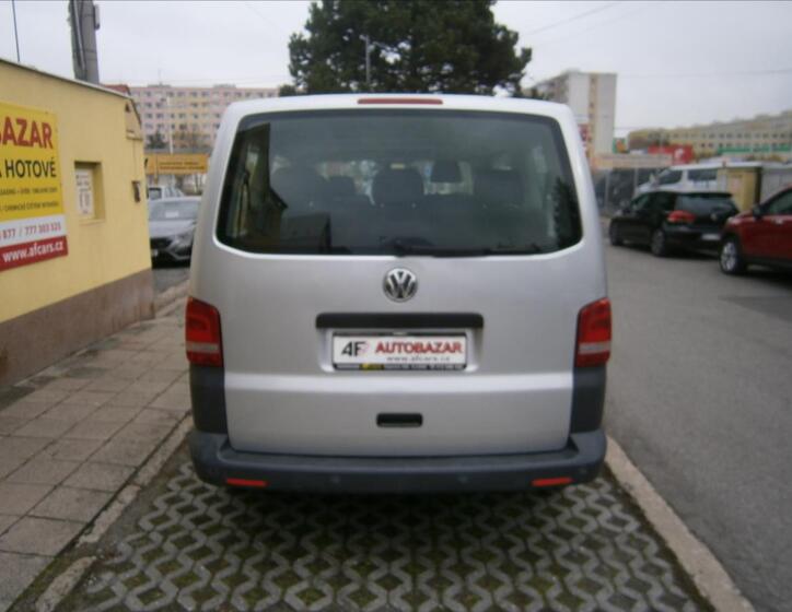 Volkswagen Caravelle 5