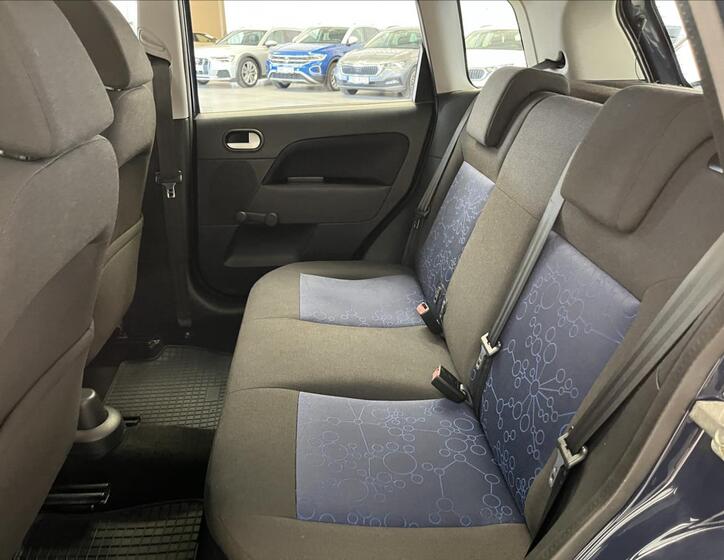 Ford Fiesta 13