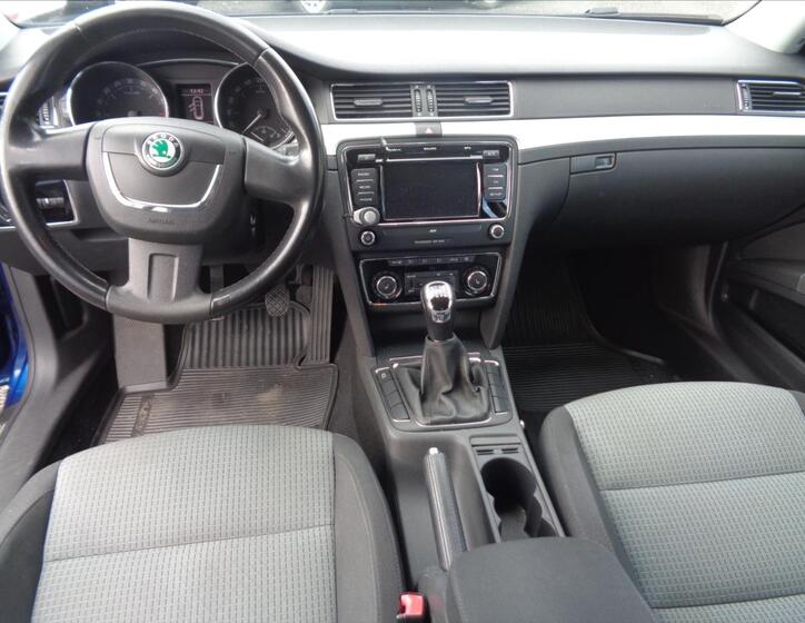 Škoda Superb 15
