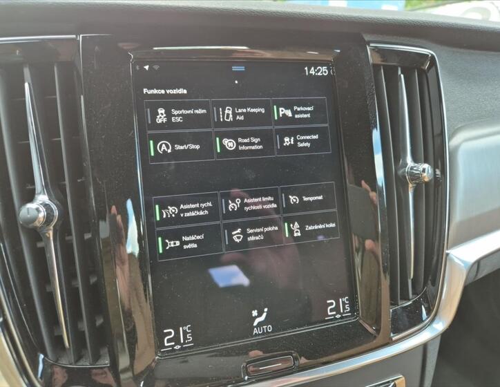 Volvo V90 18
