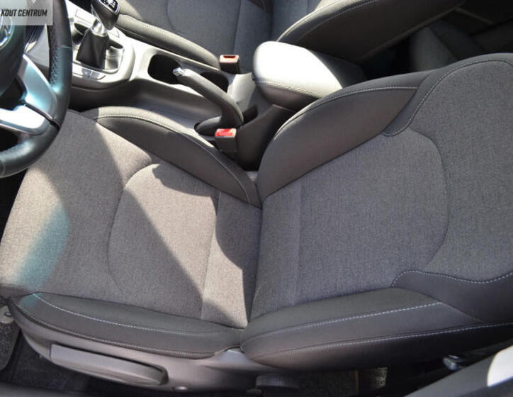 Hyundai i30 19