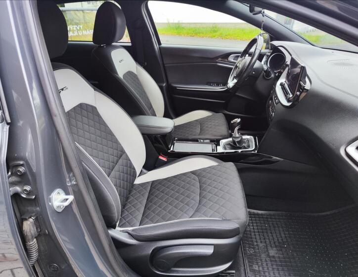 KIA ProCeed 27