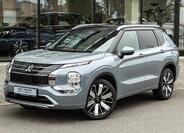 Mitsubishi Outlander 1
