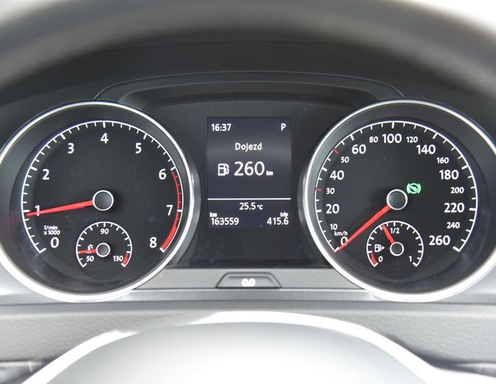 Volkswagen Golf 28