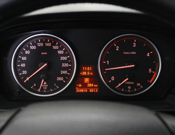 BMW Řada 5 26