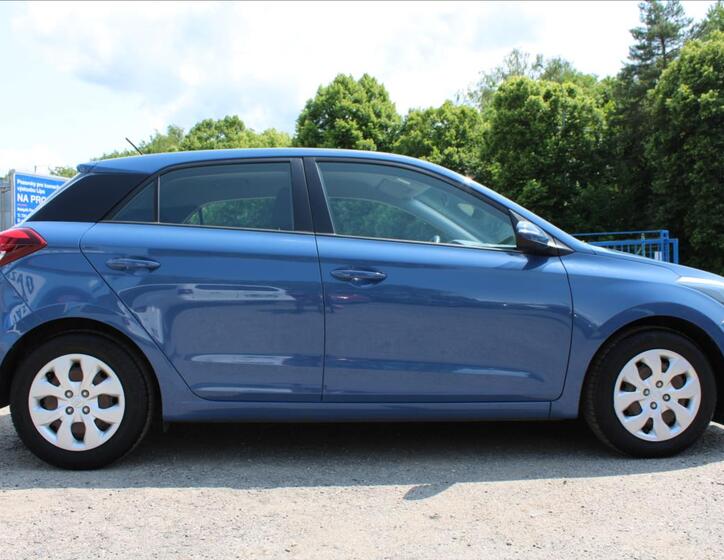 Hyundai i20 4