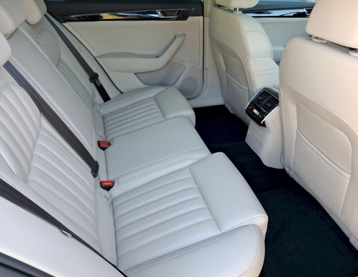 Škoda Superb 22