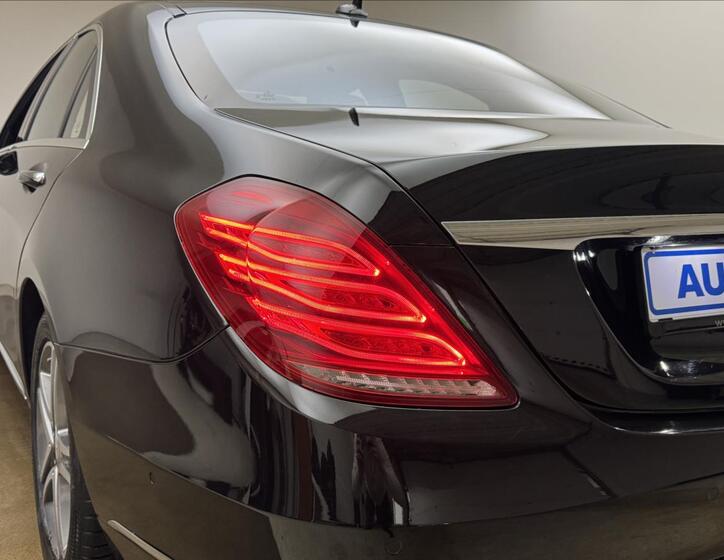 Mercedes-Benz Třídy S 44