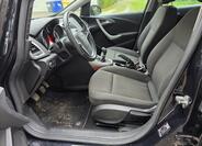 Opel Astra 9